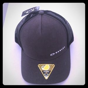 Oakley hat